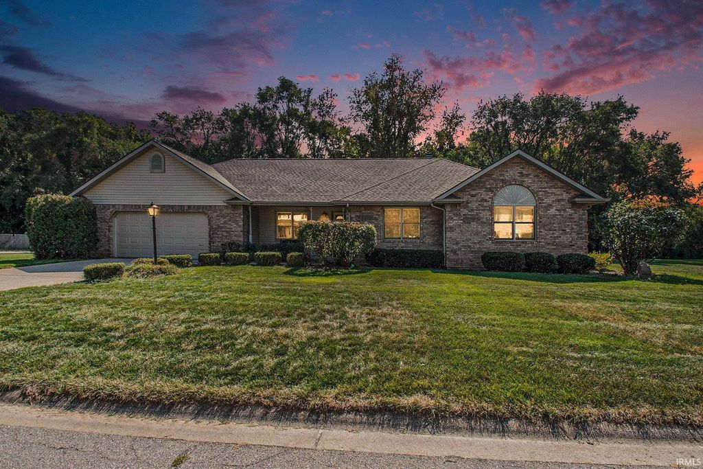 26366 Hummingbird Road, South Bend, IN 46619