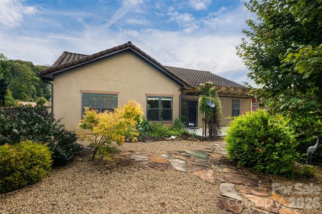 5 Pacifico Drive 3, Asheville, NC 28806