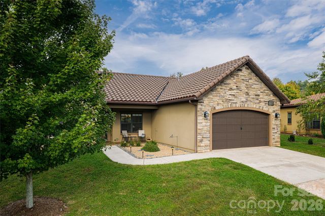 5 Pacifico Drive 3, Asheville, NC 28806