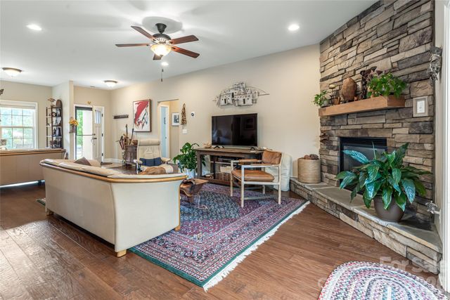 5 Pacifico Drive 3, Asheville, NC 28806