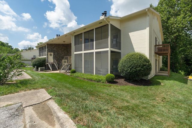 706 PARK DEVILLE PL, Columbia, MO 65203
