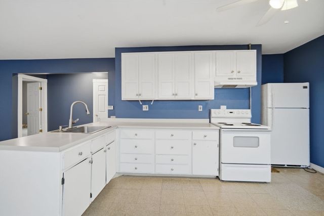 882-884 Liberty St, Springfield, MA 01104