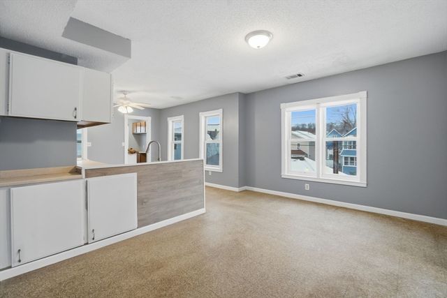 882-884 Liberty St, Springfield, MA 01104