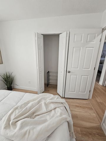 433 SE Seahouse Drive, Port St. Lucie, Port St Lucie, FL 34983