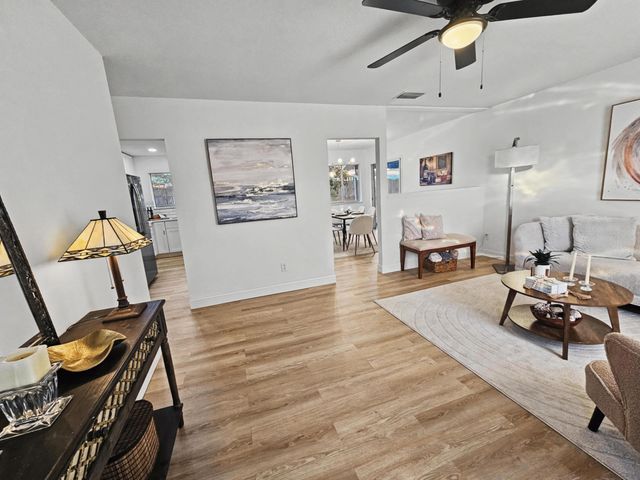 433 SE Seahouse Drive, Port St. Lucie, Port St Lucie, FL 34983