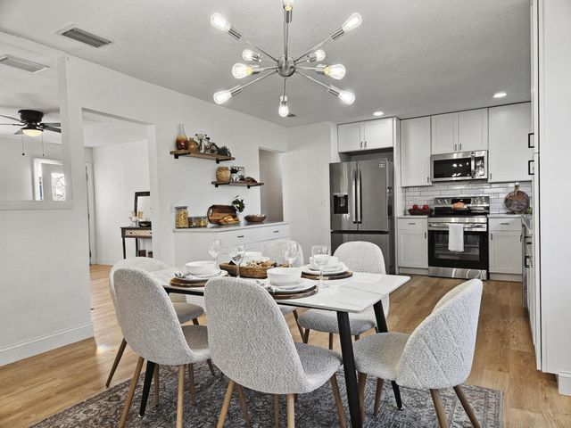 433 SE Seahouse Drive, Port St. Lucie, Port St Lucie, FL 34983