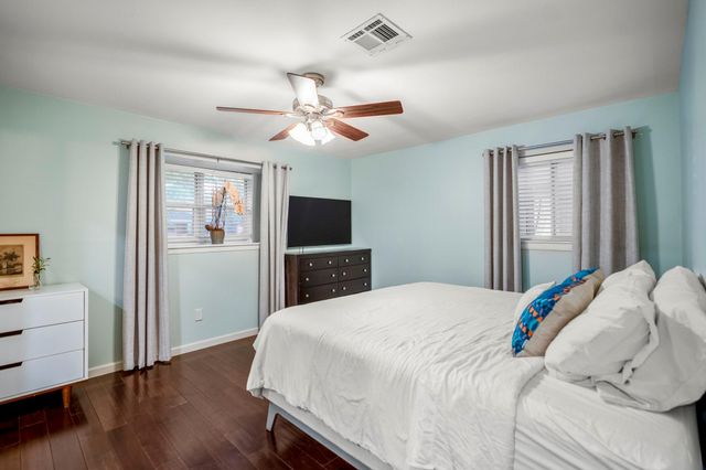 4717 Benning Drive, Houston, TX 77035
