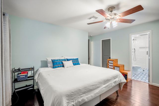 4717 Benning Drive, Houston, TX 77035