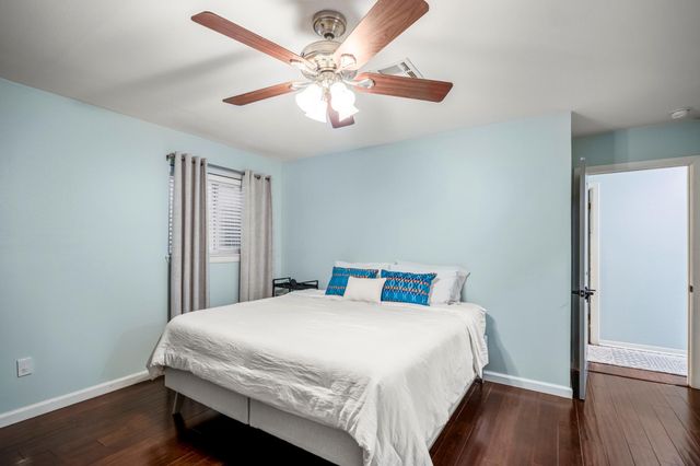 4717 Benning Drive, Houston, TX 77035