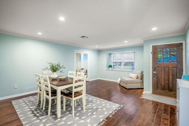4717 Benning Drive, Houston, TX 77035