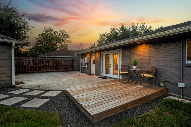 4717 Benning Drive, Houston, TX 77035