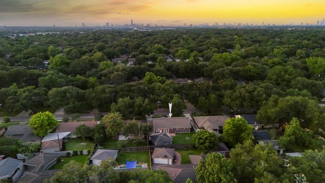4717 Benning Drive, Houston, TX 77035