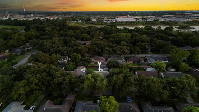 4717 Benning Drive, Houston, TX 77035