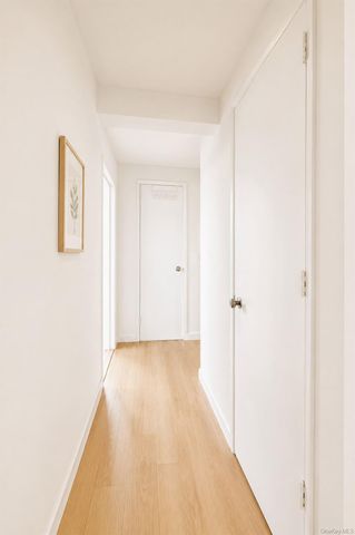 14470 41 Avenue 4, Flushing, NY 11355