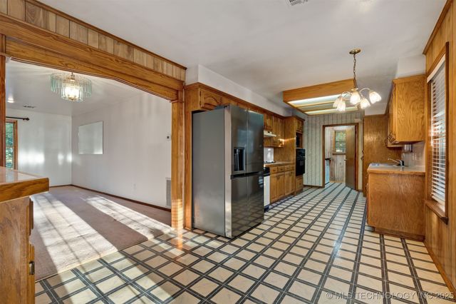 42555 Timber Ridge Road, Howe, OK 74940