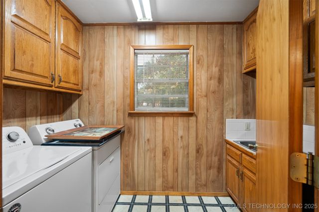 42555 Timber Ridge Road, Howe, OK 74940