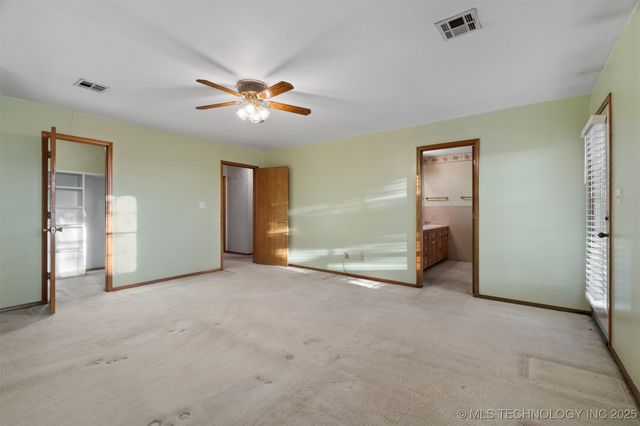 42555 Timber Ridge Road, Howe, OK 74940