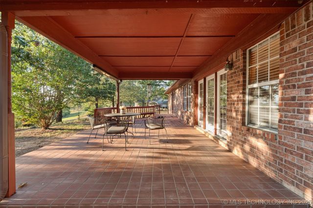 42555 Timber Ridge Road, Howe, OK 74940