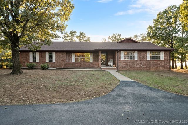 42555 Timber Ridge Road, Howe, OK 74940