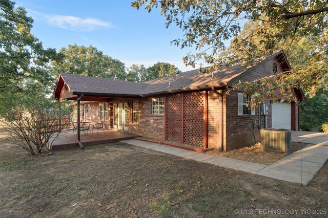 42555 Timber Ridge Road, Howe, OK 74940