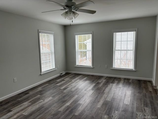 1661 OLD COUNTRY Road 539, Riverhead, NY 11901