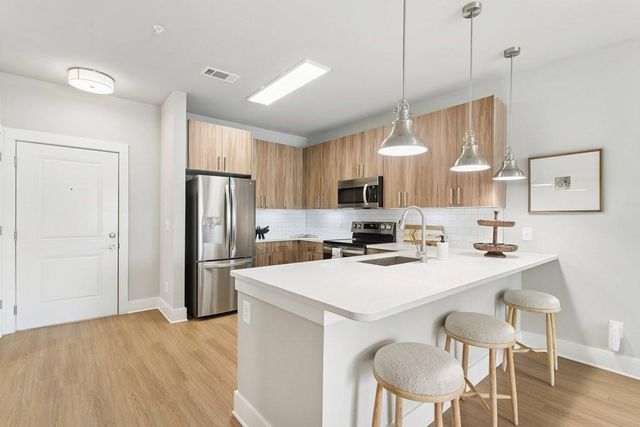 1880 Maple Drive NW B2, Kennesaw, GA 30144