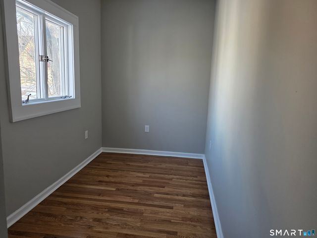 250 Bassett Street 2nd, New Haven, CT 06511