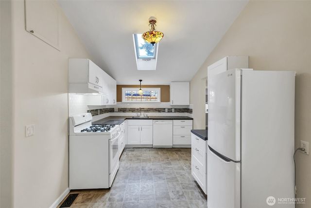 13722 Interlake Avenue N, Seattle, WA 98133