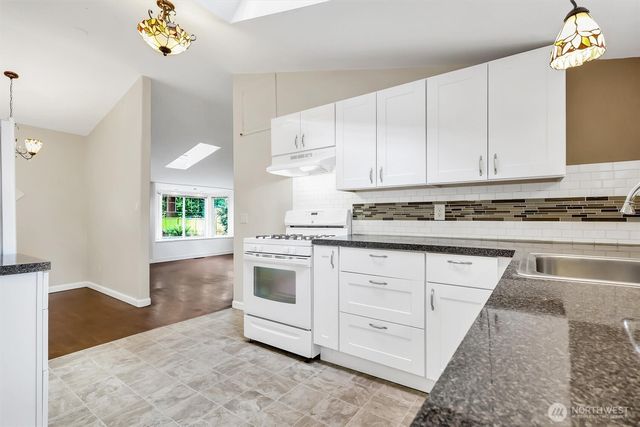 13722 Interlake Avenue N, Seattle, WA 98133