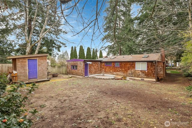 13722 Interlake Avenue N, Seattle, WA 98133