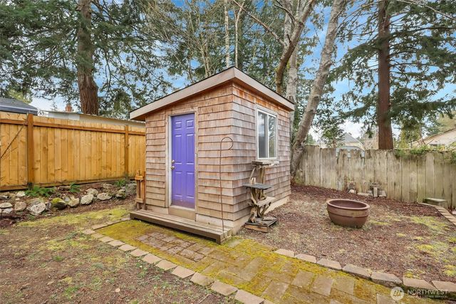 13722 Interlake Avenue N, Seattle, WA 98133