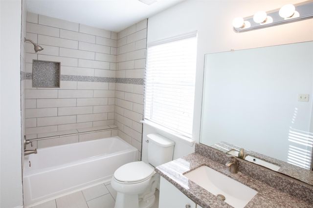 2627 The Highlands Drive, Sugar Land, TX 77478