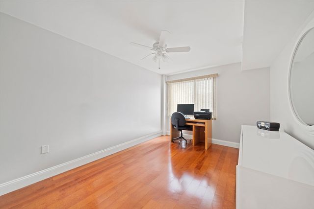 500 Salem St 307, Medford, MA 02155