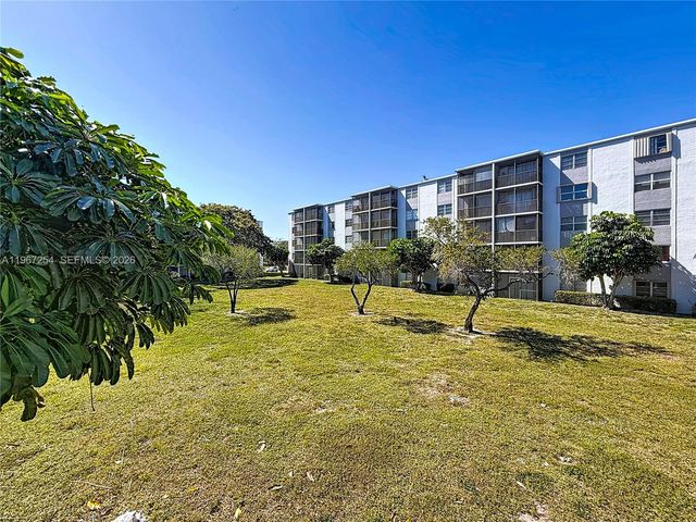 8740 N Sherman Cir 206, Miramar, FL 33025