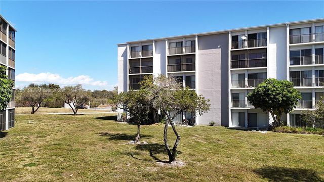 8740 N Sherman Cir 206, Miramar, FL 33025