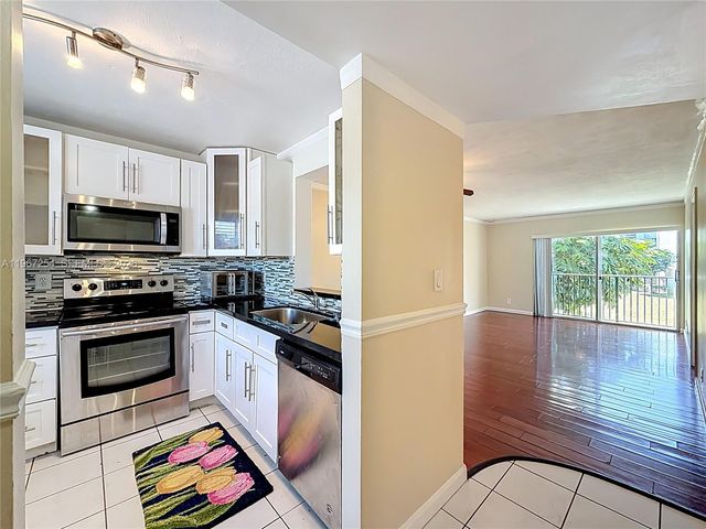 8740 N Sherman Cir 206, Miramar, FL 33025