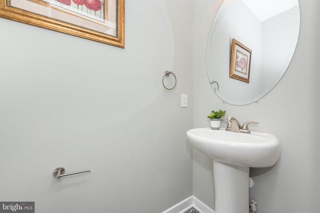 836 EDMONDSON AVE, Baltimore, MD 21201