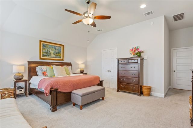 1046 Kreece Drive, Hewitt, TX 76643