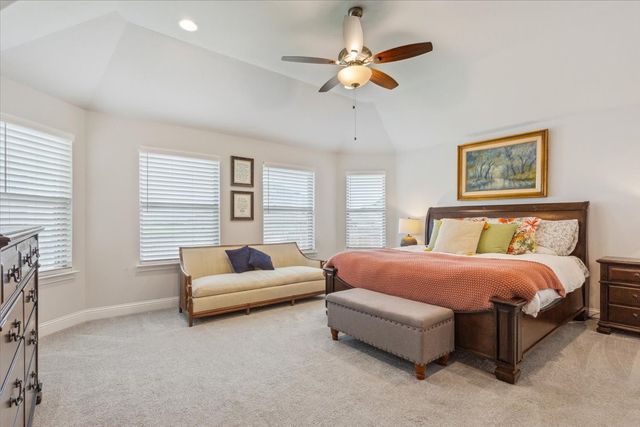1046 Kreece Drive, Hewitt, TX 76643