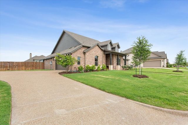 1046 Kreece Drive, Hewitt, TX 76643