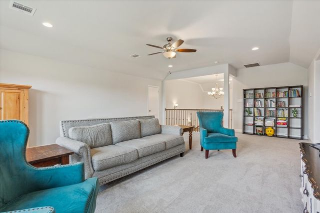 1046 Kreece Drive, Hewitt, TX 76643