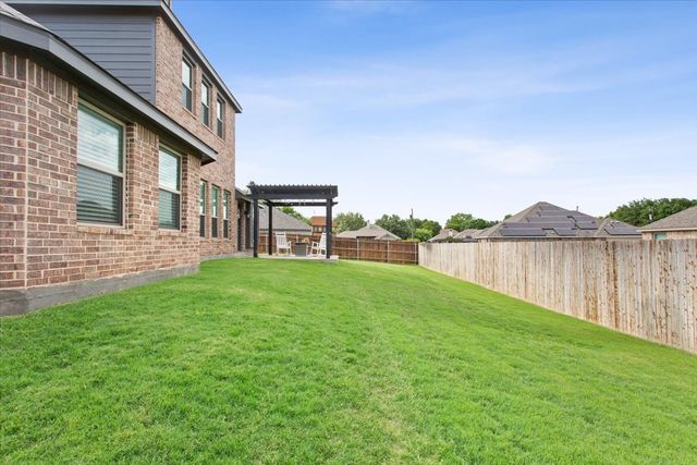 1046 Kreece Drive, Hewitt, TX 76643