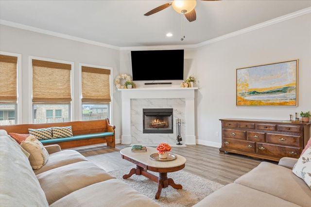 1046 Kreece Drive, Hewitt, TX 76643