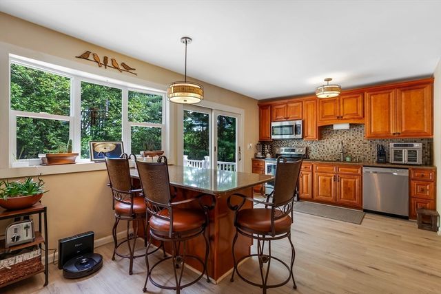 15 Conestoga Rd, Lexington, MA 02421