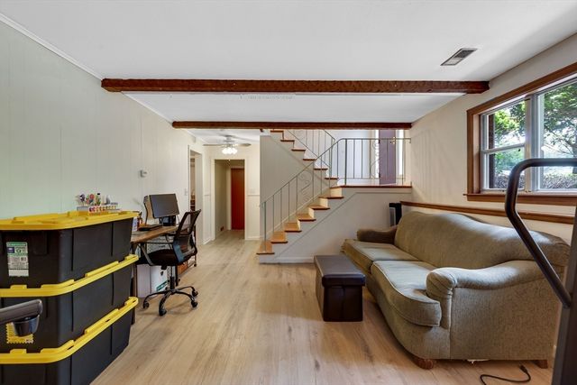 15 Conestoga Rd, Lexington, MA 02421