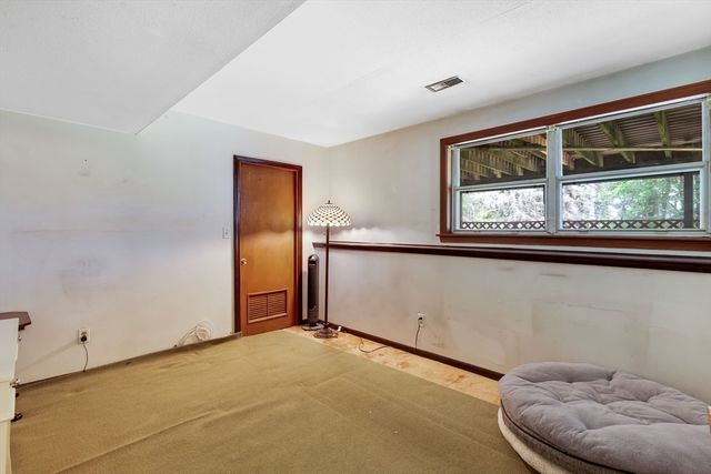 15 Conestoga Rd, Lexington, MA 02421