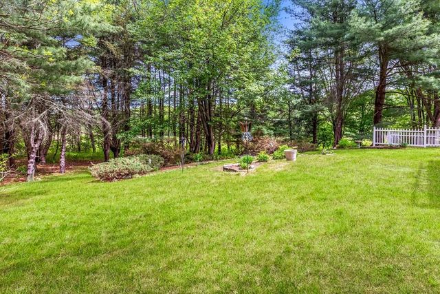 15 Conestoga Rd, Lexington, MA 02421