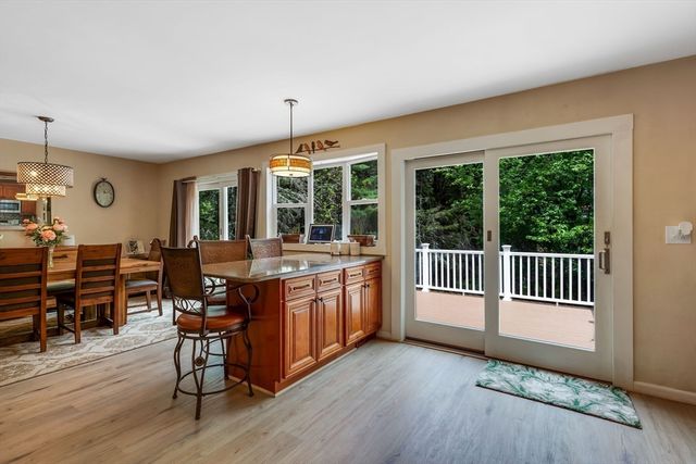 15 Conestoga Rd, Lexington, MA 02421