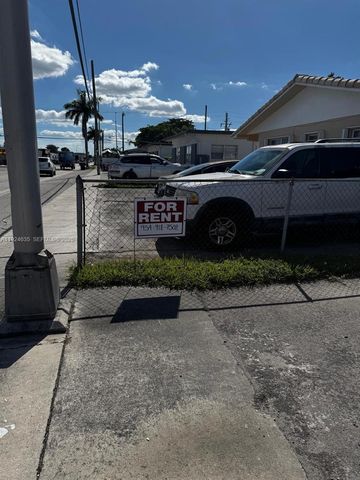 4796 E 10th Ave 2, Hialeah, FL 33013