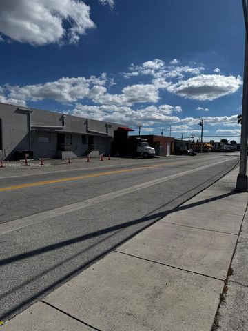 4796 E 10th Ave 2, Hialeah, FL 33013